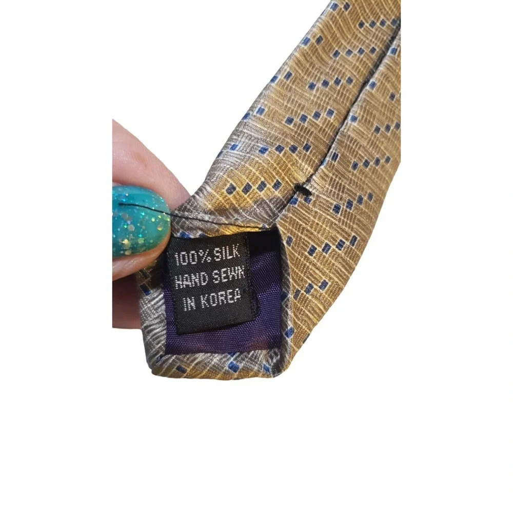 Croft & Barrow Private Stock Men's Necktie Gold with Blue Polka Dot Pattern Silk
